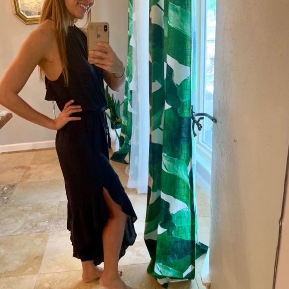 Halter Ruffle Jumpsuit - Picture 6 of 7